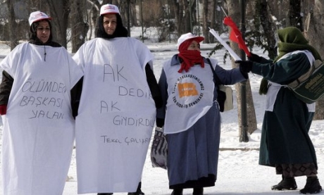 TEKEL işçileri yeni yılda da Ankara’da